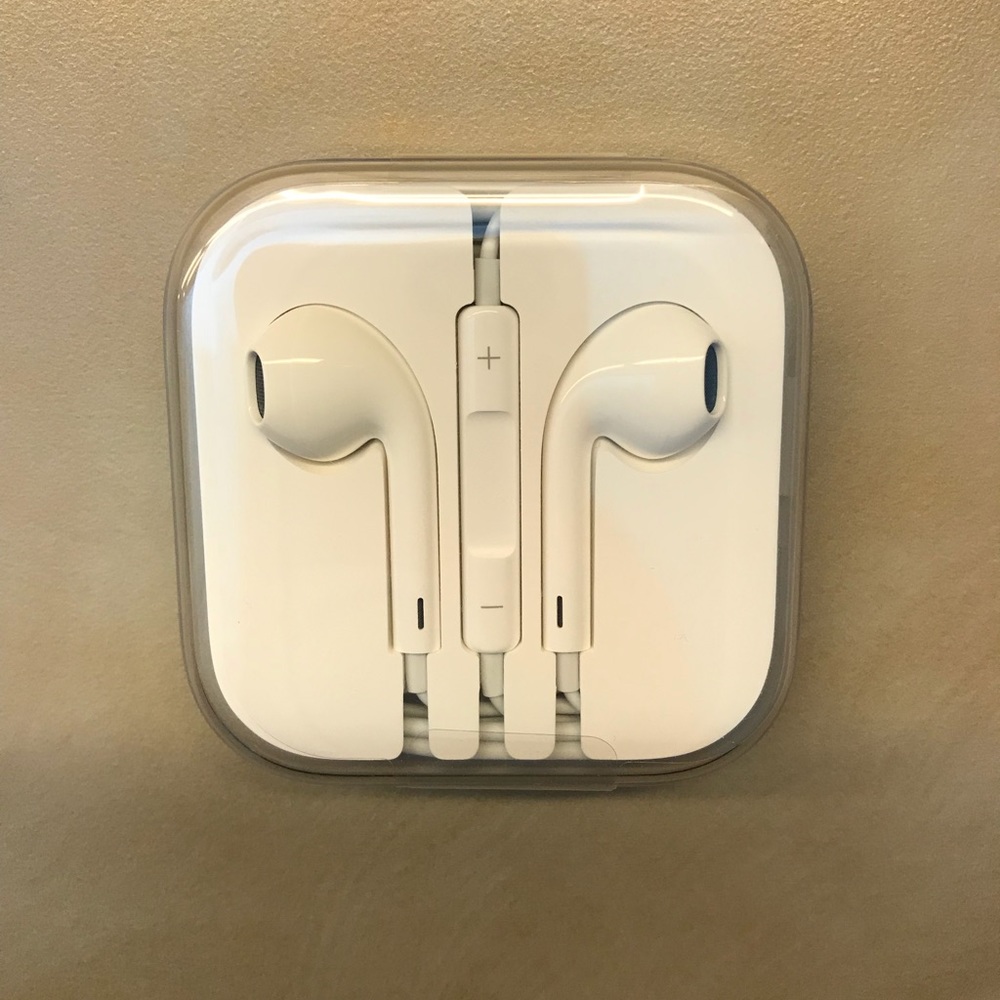 Apple headphones for iPhone 4, 5, 6
